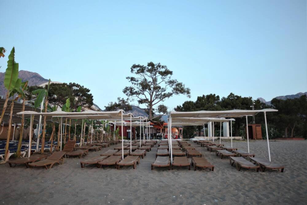Beralisa Family Garden Resort 高纳克 外观 照片